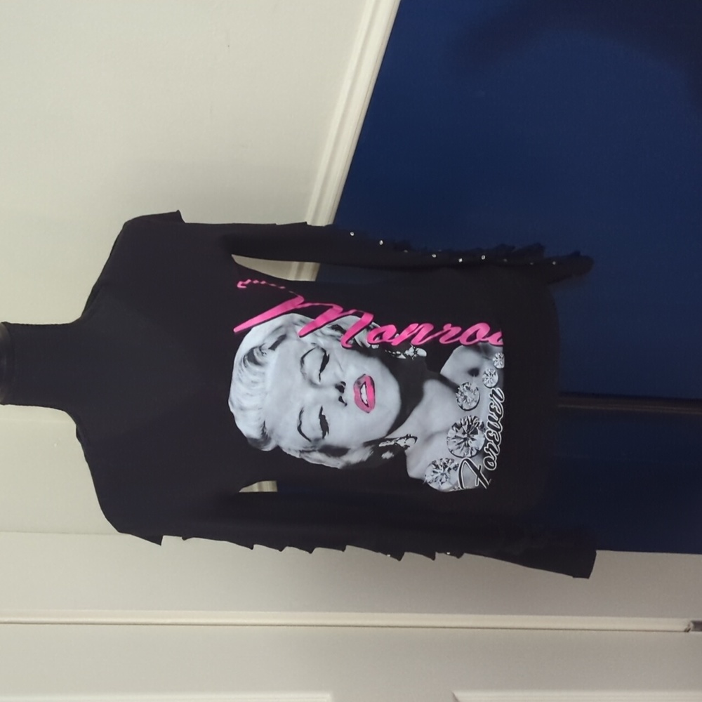 V neck shirt